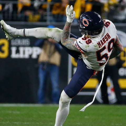 Cassius Marsh celebrates a sack against the Pittsb