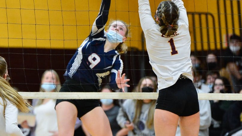 HIGH SCHOOL VOLLEYBALL TOURNAMENT: Rockland rides roller coaster of emotions to upend Case