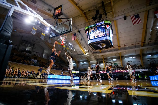 Hope basketball falls to Western Michigan in learning experience