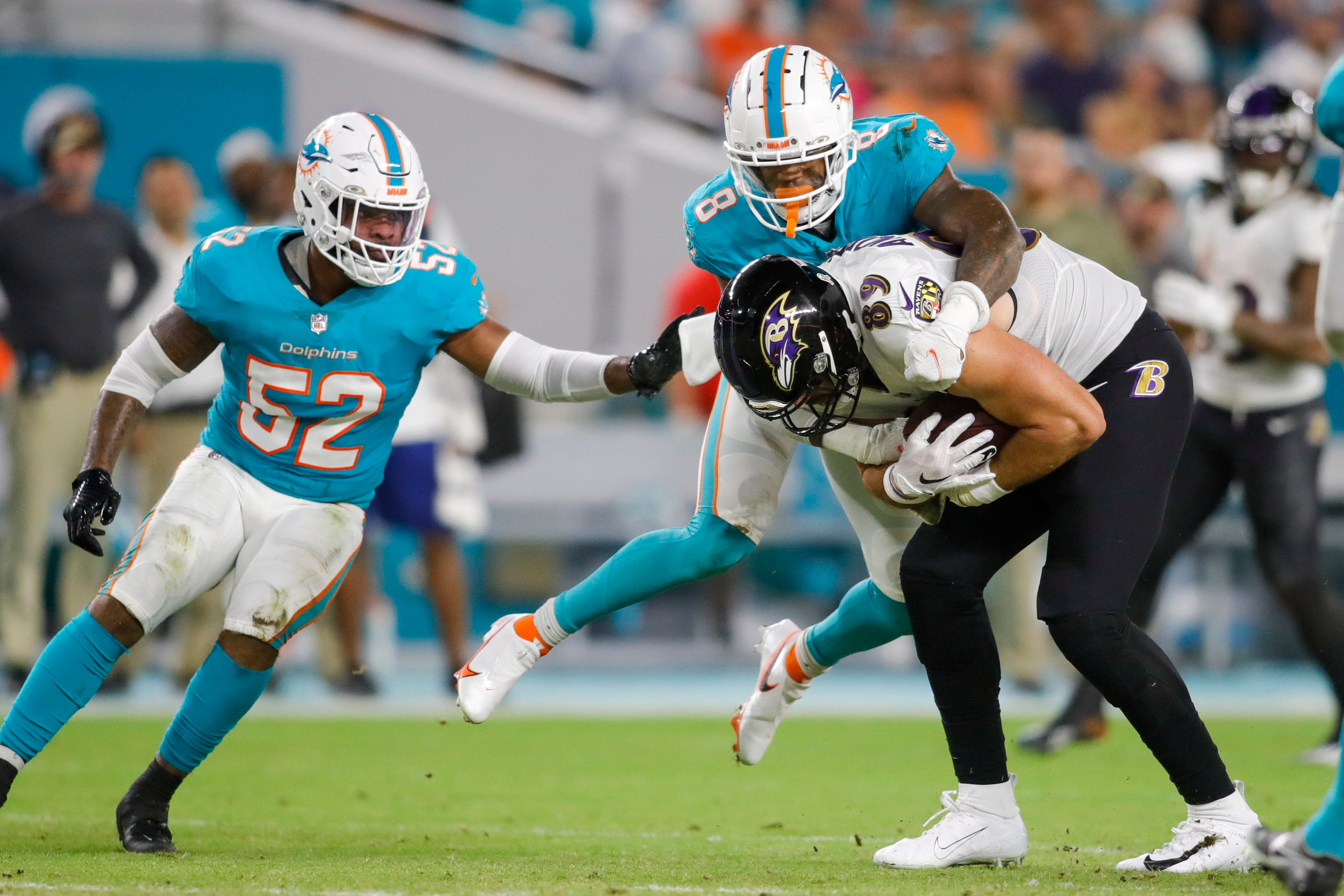 Dolphins ride return of Tua Tagovailoa, defense to win over Ravens