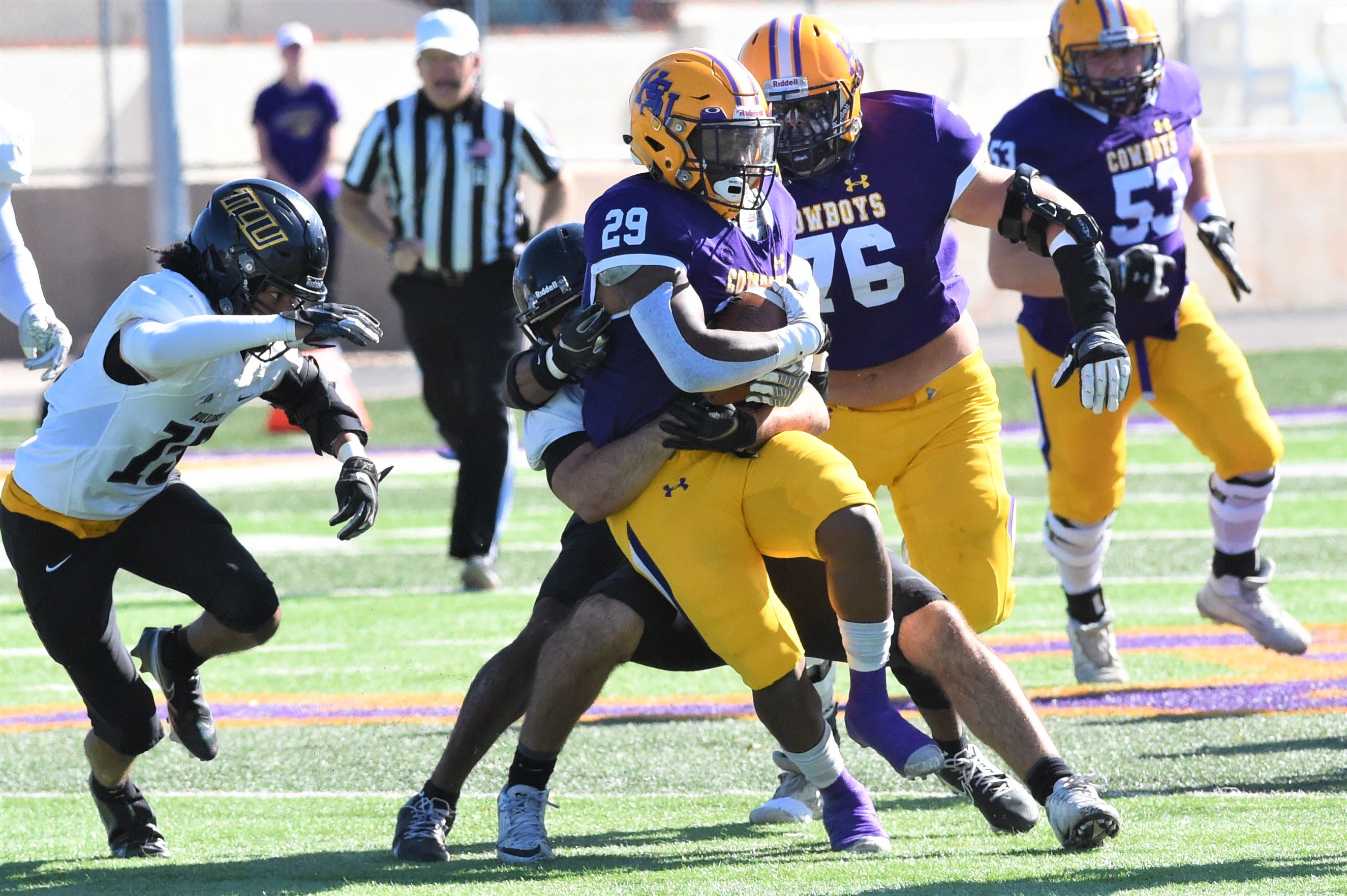 HardinSimmons football left out of NCAA Division III playoffs