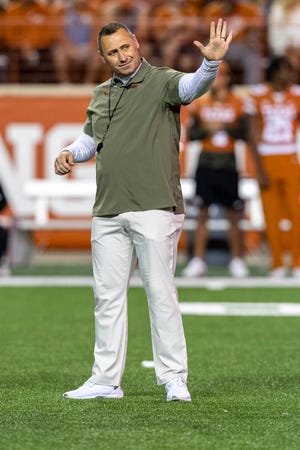Texas coach Steve Sarkisian generally doesn't rush things when it comes to recruiting. Desperately needing offensive linemen, he had only one such recruit committed last October but ended up signing seven in December and February. Texas' 2022 recruiting class was No. 5 nationally.