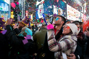 Times Square kembali buka pada Malam Tahun Baru — dengan bukti vax