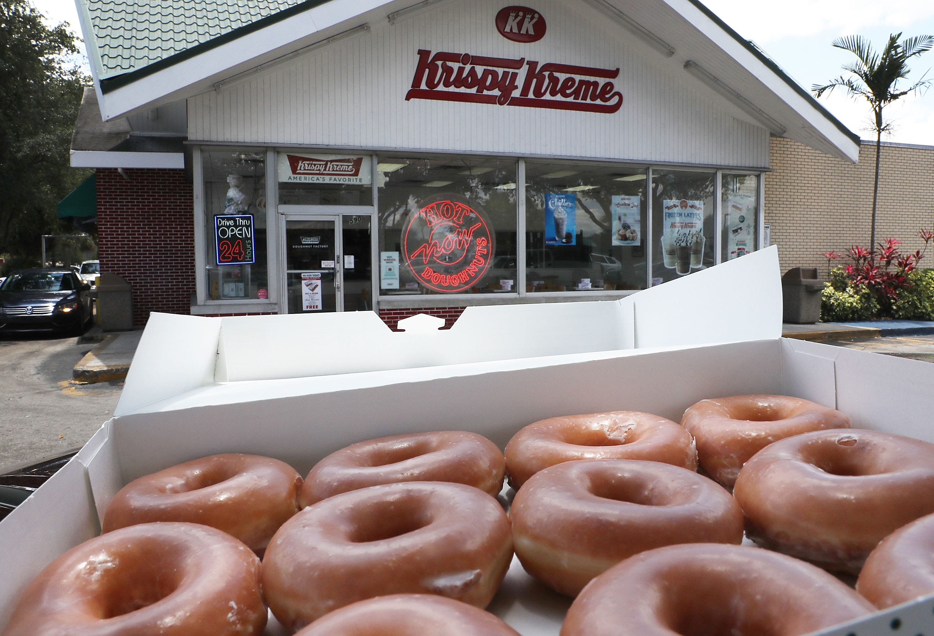 Krispy Kreme versera 1,2 million de dollars aux travailleurs de la colonie de travail
