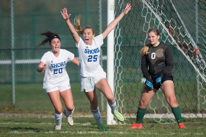 H S Girls Soccer Shore Returns To State Final Sends Schalick Home With Semifinal Loss H S Girls Soccer Shore Returns To State Final Sends Schalick Home With Semifinal Loss