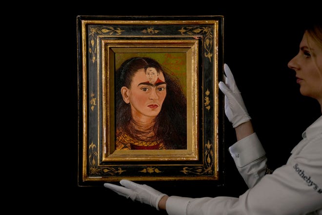 Potret diri Frida Kahlo terjual dengan rekor  juta di lelang