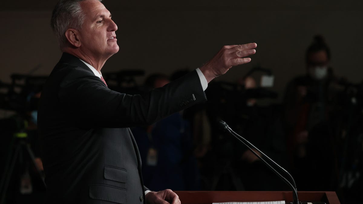 WASHINGTON, DC - NOVEMBER 18: House Minority Leader Kevin McCarthy (R-CA) talks to reporters during his weekly news conference in the U.S. Capitol Visitors Center on November 18, 2021 in Washington, DC. McCarthy was asked about the House censuring Rep. Paul Gosar (R-AZ) after he posted a violent animated video of himself killing Rep. Alexandra Ocasio-Cortez (D-NY) and swinging a sword at President Joe Biden.  (Photo by Chip Somodevilla/Getty Images) ORG XMIT:   775739383 ORIG FILE ID: 1354043864