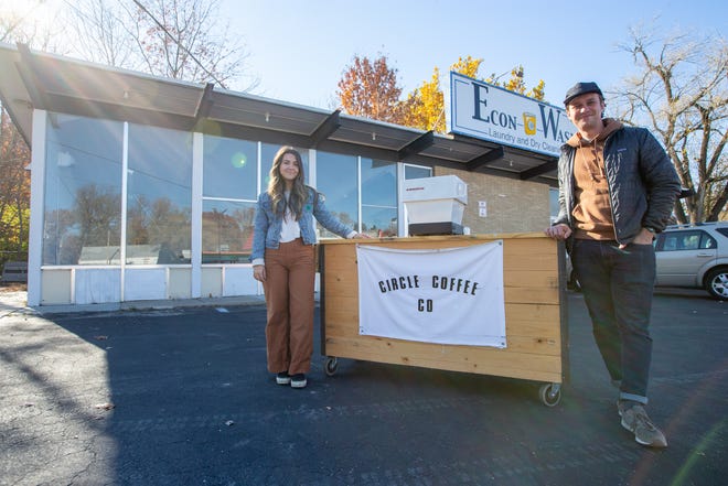 What started as a coffee cart by Jackie and David Vincent will soon become a brick-and-mortar Circle Coffee Shop at 1710 S.W. Medford Ave.
