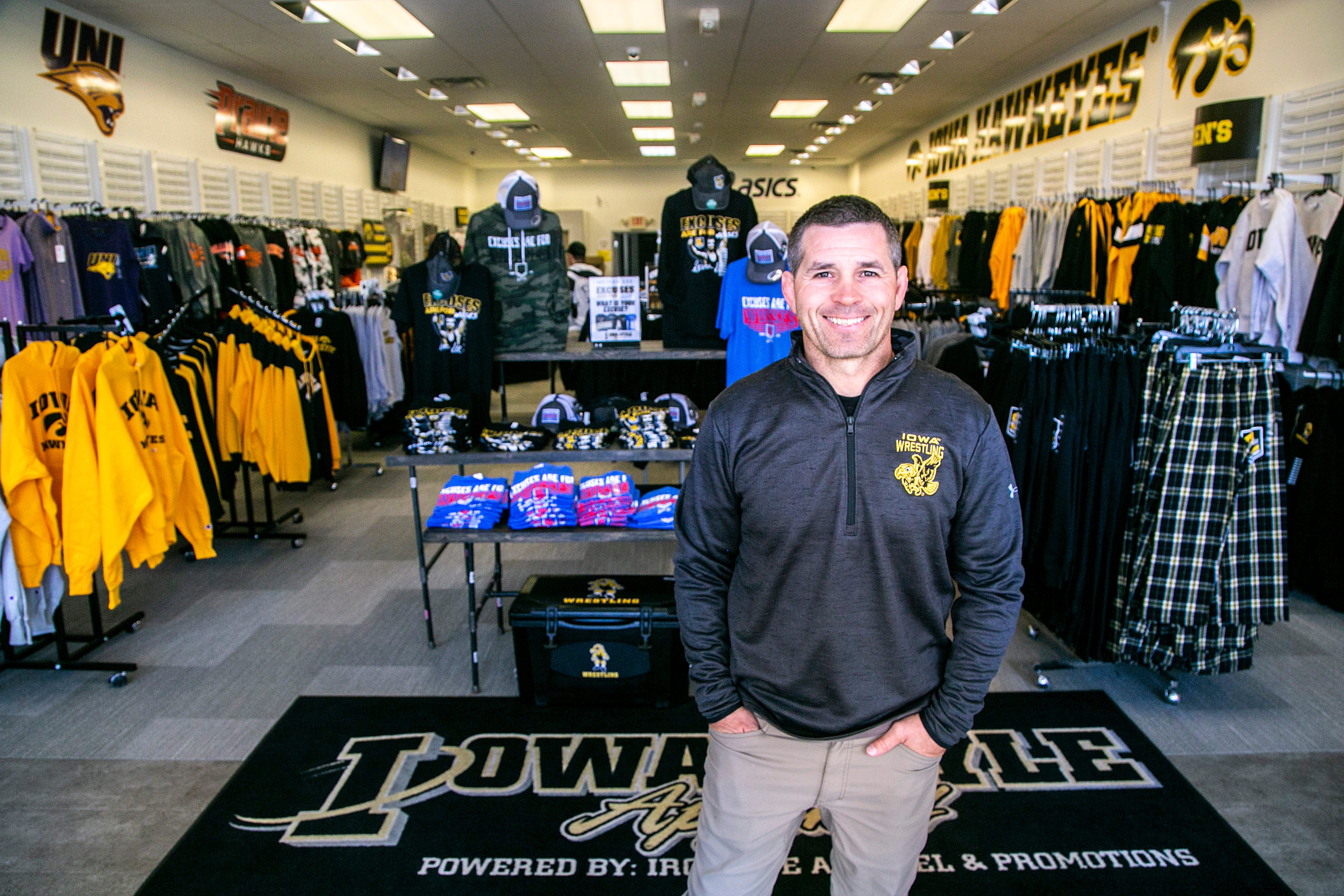 How Mark Ironside is helping current Iowa Hawkeye wrestlers with NIL