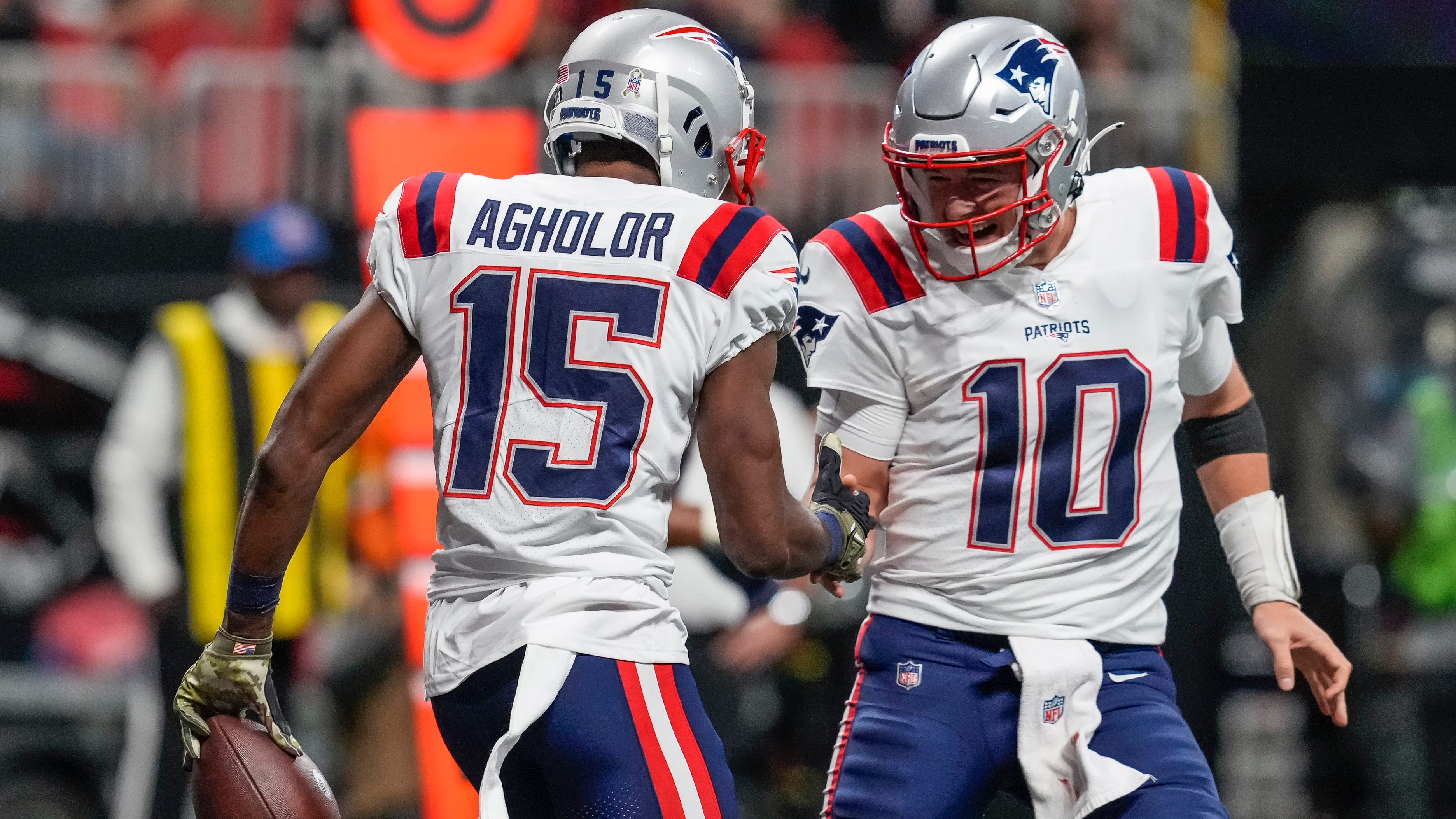Patriots breeze to fifth consecutive victory