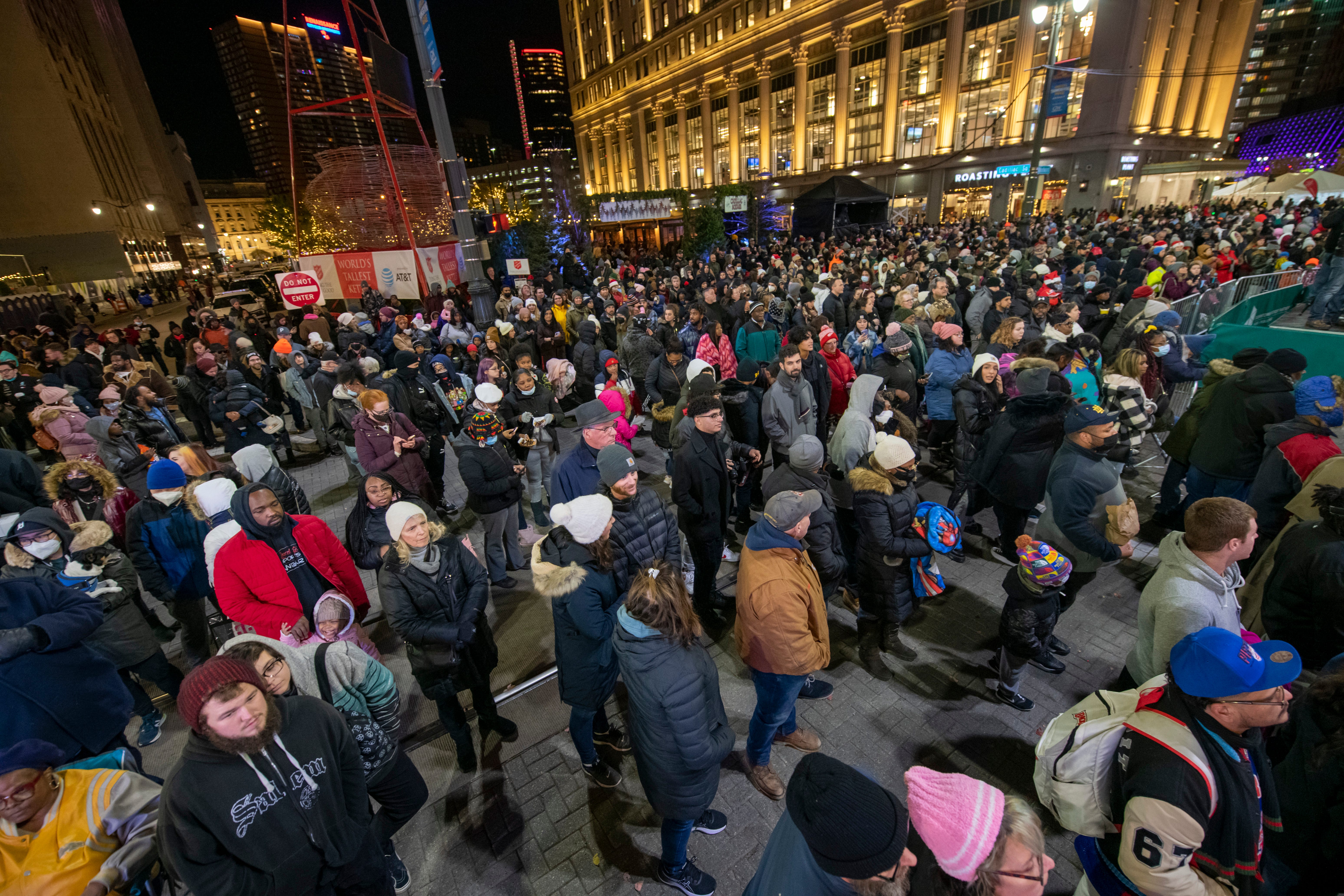 Detroit Tree Lighting Welcomes Crowds Back For 18th Year