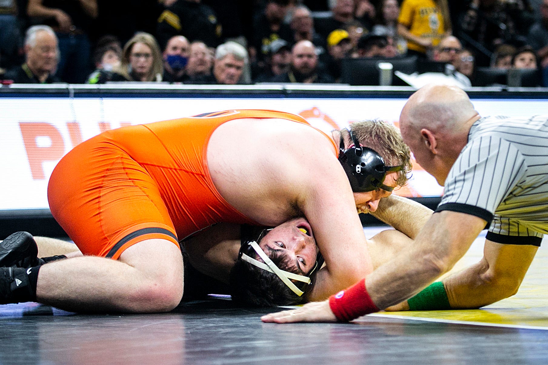 With crowd back in CarverHawkeye Arena, Iowa wrestling thumps Princeton