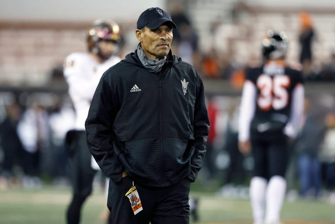 Mungkinkah masa jabatan Herm Edwards sebagai pelatih sepak bola Arizona State akan segera berakhir?