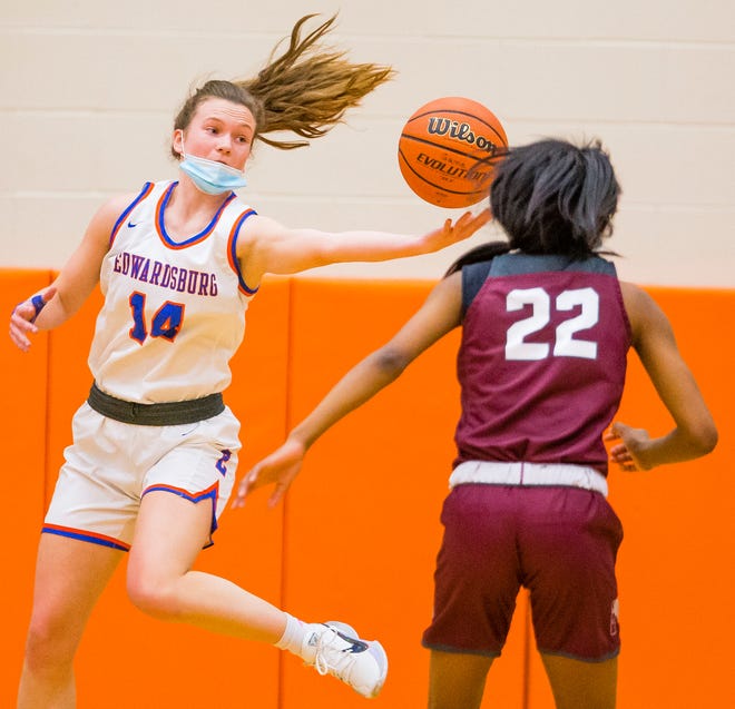 Preseason outlook for Michigan area high school girls basketball team