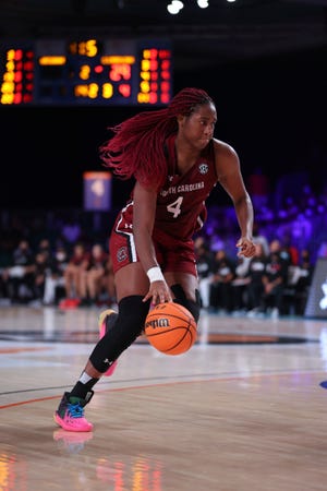 Aliyah Boston scored 22 points to lead No. 1 South Carolina over second-ranked UConn.