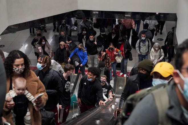 Thanksgiving travel 2022 tips: Busiest airports, travel days
