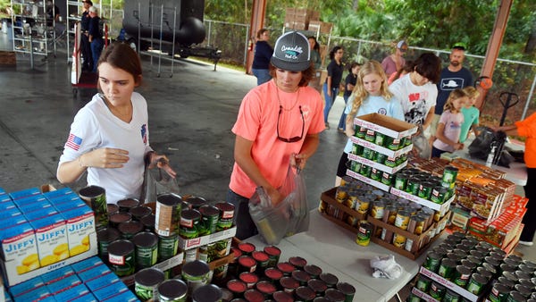 Logan O'Brien (left) and Brayden Adams, both of Fo