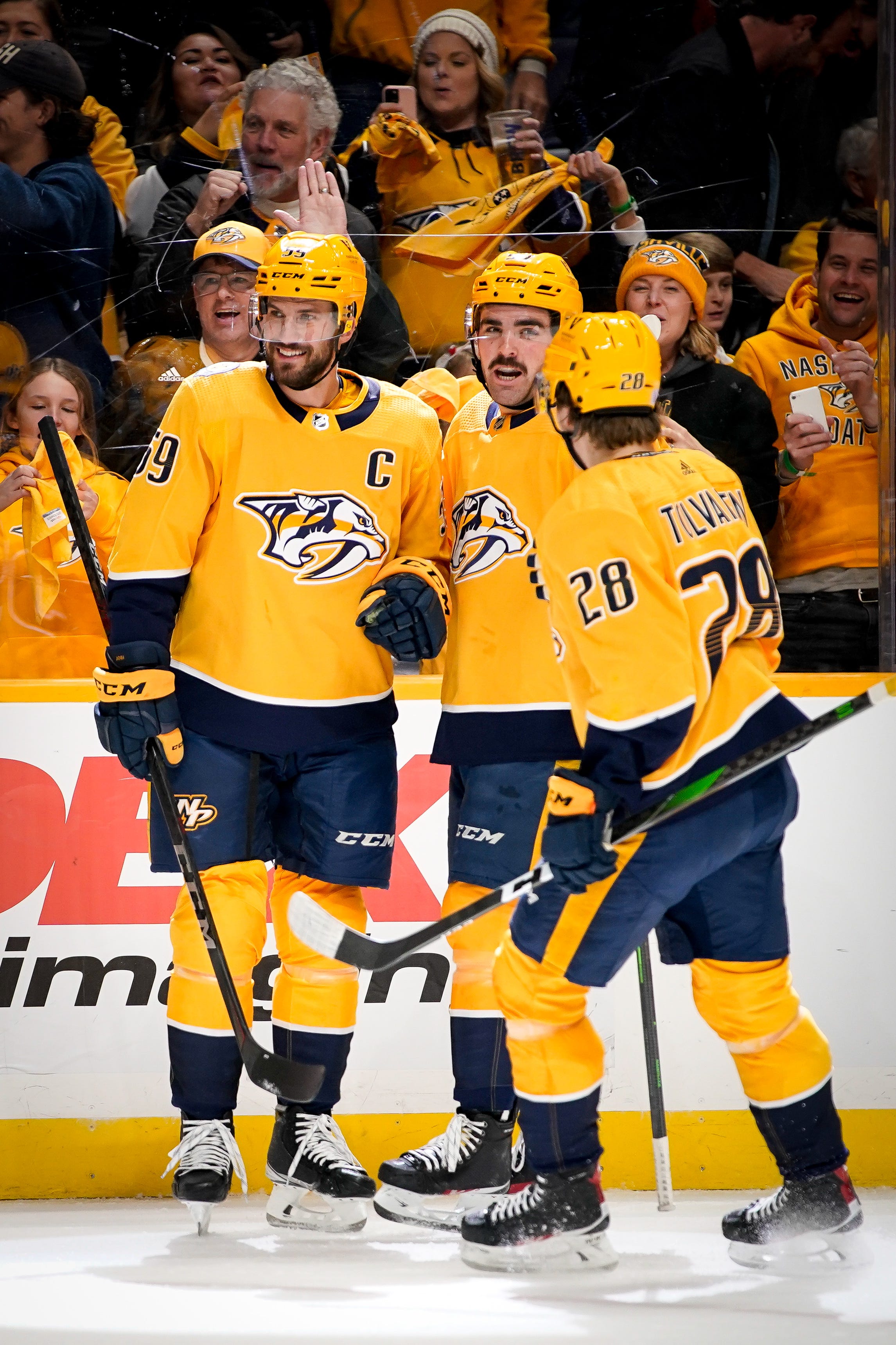 Colorado Avalanche beat Nashville Predators, Mikko Rantanen hat trick