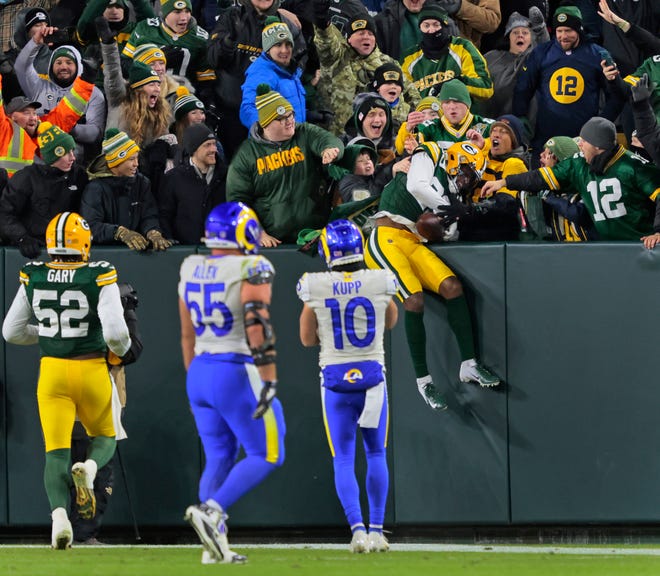 Packers Vs Bears: Game Preview 3 Packers CB Rasul Douglas celebrating after an INT