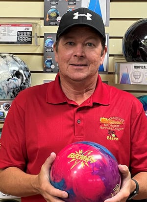 Mesquite's Steve Kenyon rolled a 639 series on games of 245, 243 and 151, including 21 strikes.