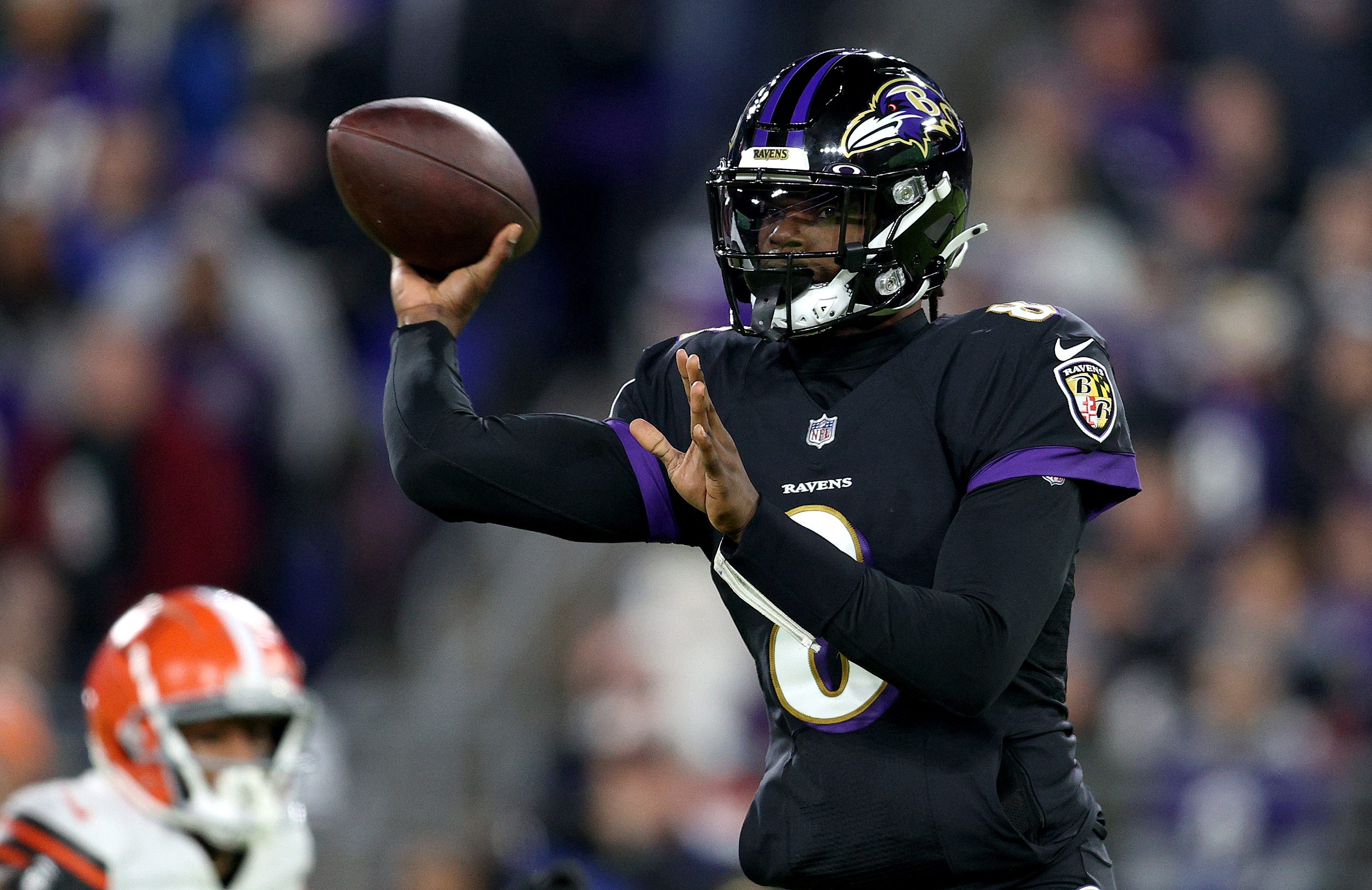 Ravens overcome Lamar Jackson's four interceptions to beat Browns, move into slot for AFC's No. 1 seed