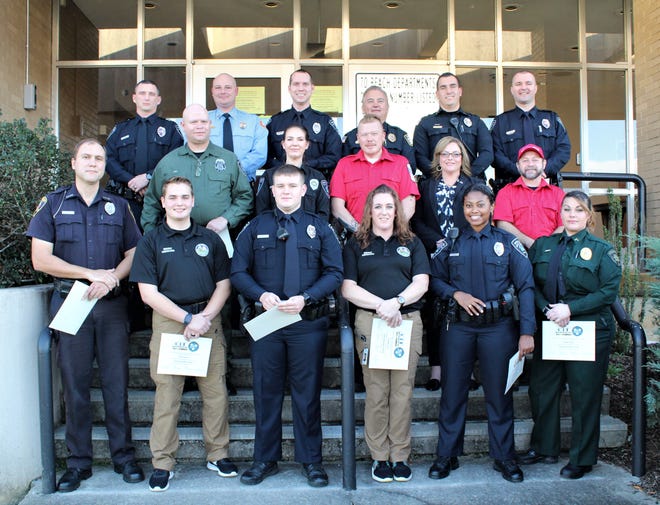 CIT graduates, from left, front row, Adam Atkins, Pellissippi State Police Department; Will Cranmore, ORPD; Quentin Drummond ORPD; Stephanie Sosa, ORPD ; Reighn Pettus, ORPD; and Feather Weeks, Anderson County Sheriff’s Department. Second row, John Joe Cuel, Norris Police Department; Cristina Squadrito- ORPD Animal Control; Matsudo Grant, Amerimed EMS; Maranda N. Wall, Amerimed EMS; and, Harrold Allen, Amerimed EMS. Top row, Noah Makin, ORPD; Daniel Adams, Clinton Fire Department; Zach Gauthier, ORPD; Larry Miller, Clinton Police Department; Michael Wilson, Clinton Police Department; and Jacob Jenkins, ORPD. Not pictured: Ryan Martini, ORPD.