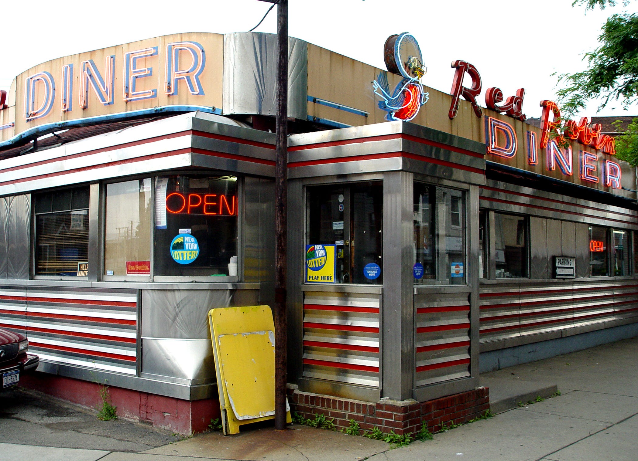 Photo of Red Robin Diner sign Johnson City New York 1988 c5 