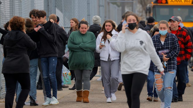Oxford, Michigan, penembakan di sekolah: Tersangka menghadapi tuduhan pembunuhan