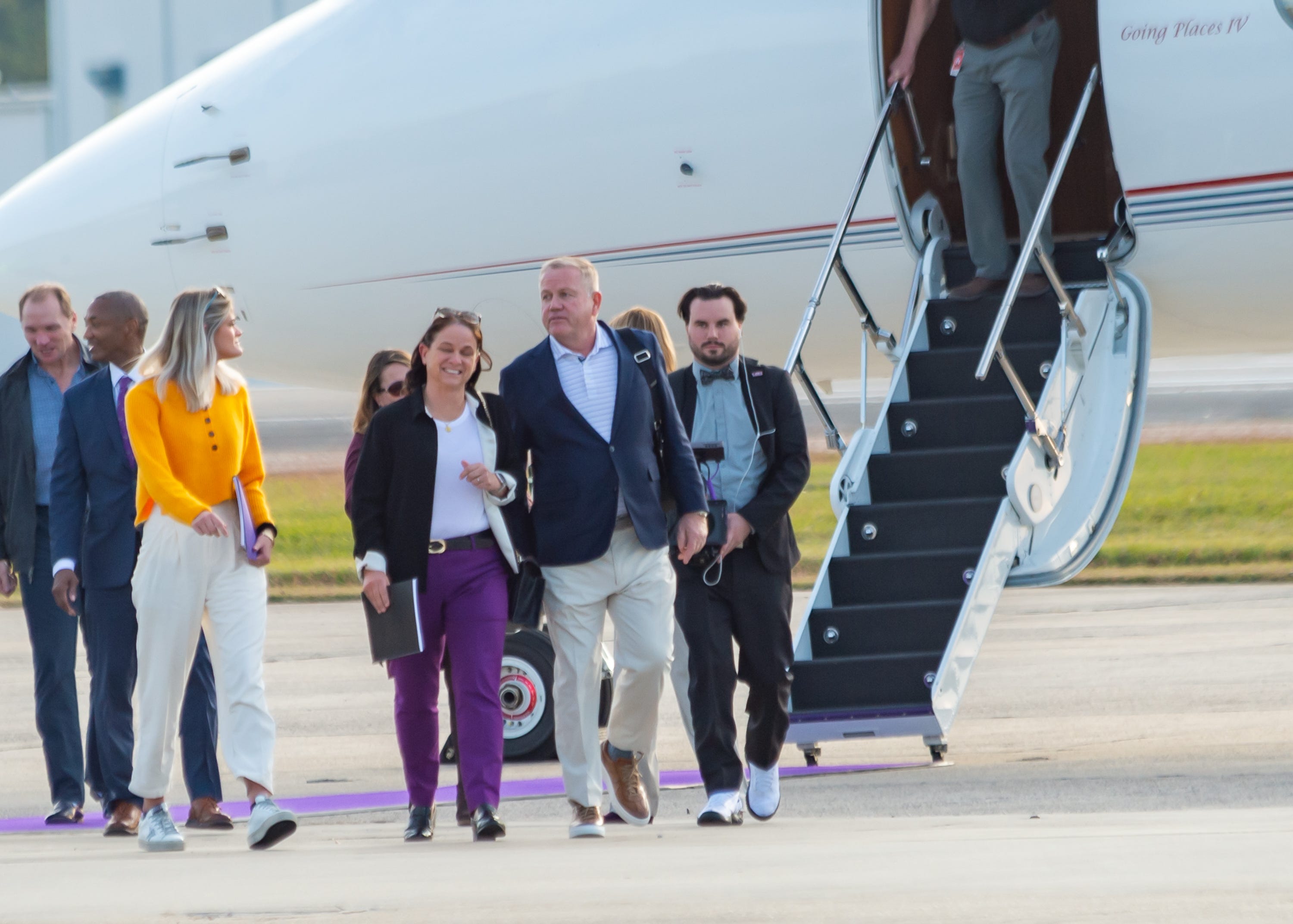 New LSU football coach Brian Kelly to earn upwards of $9 million in first season New LSU football coach Brian Kelly to earn upwards of $9 million in first season