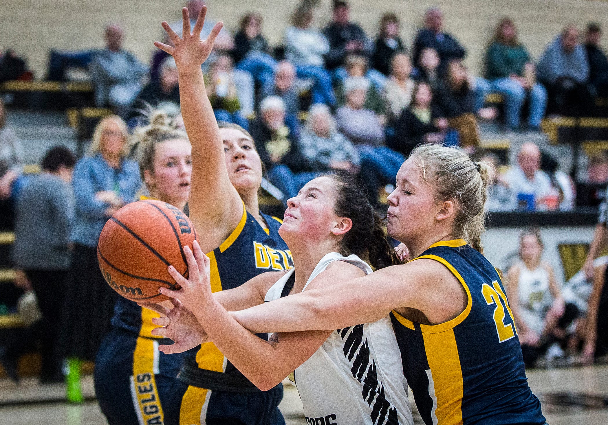 IHSAA basketball Winchester girls rebounding from COVID season