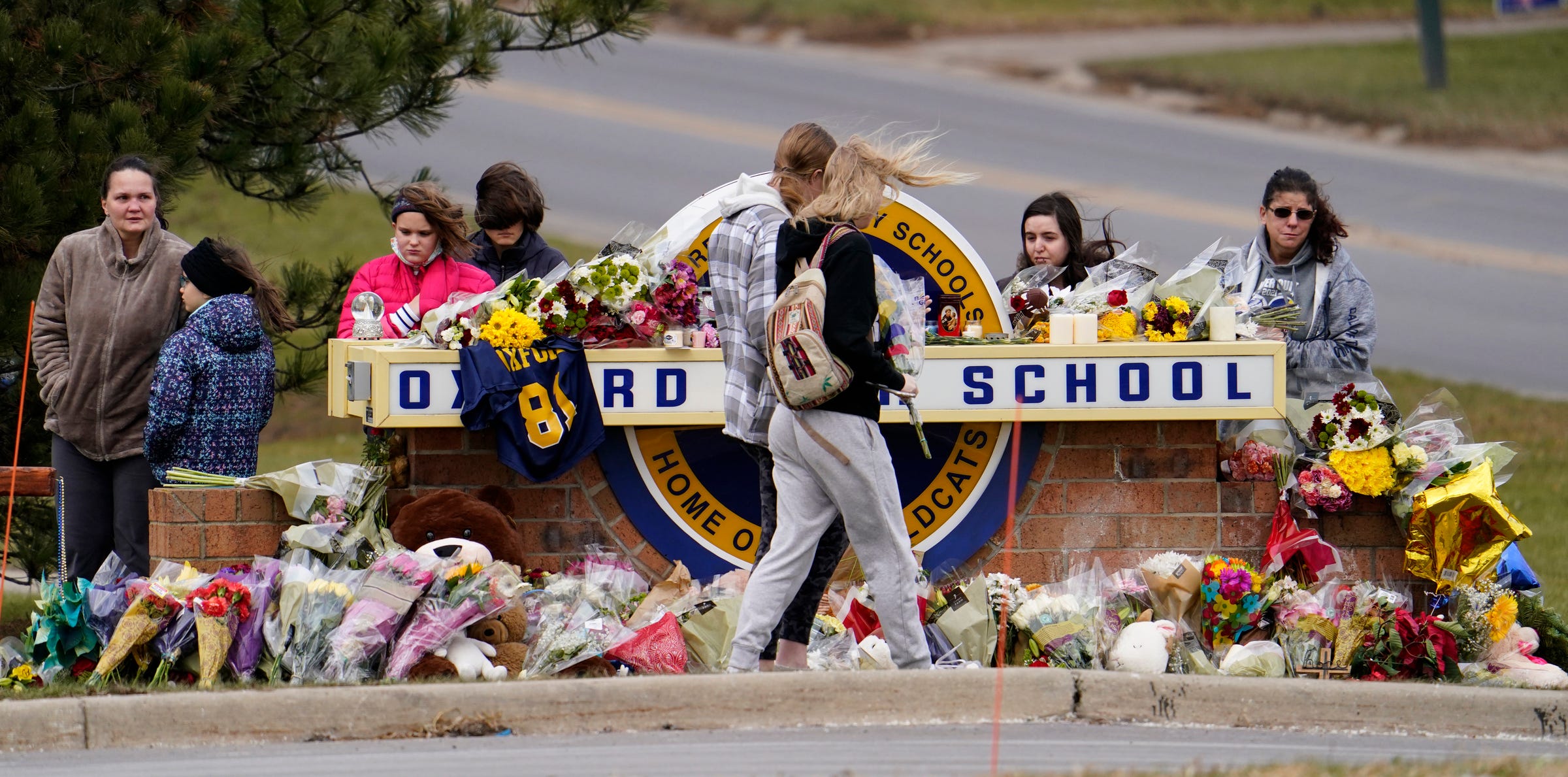 Aftermath of Oxford school shooting: Kids think they're going to die