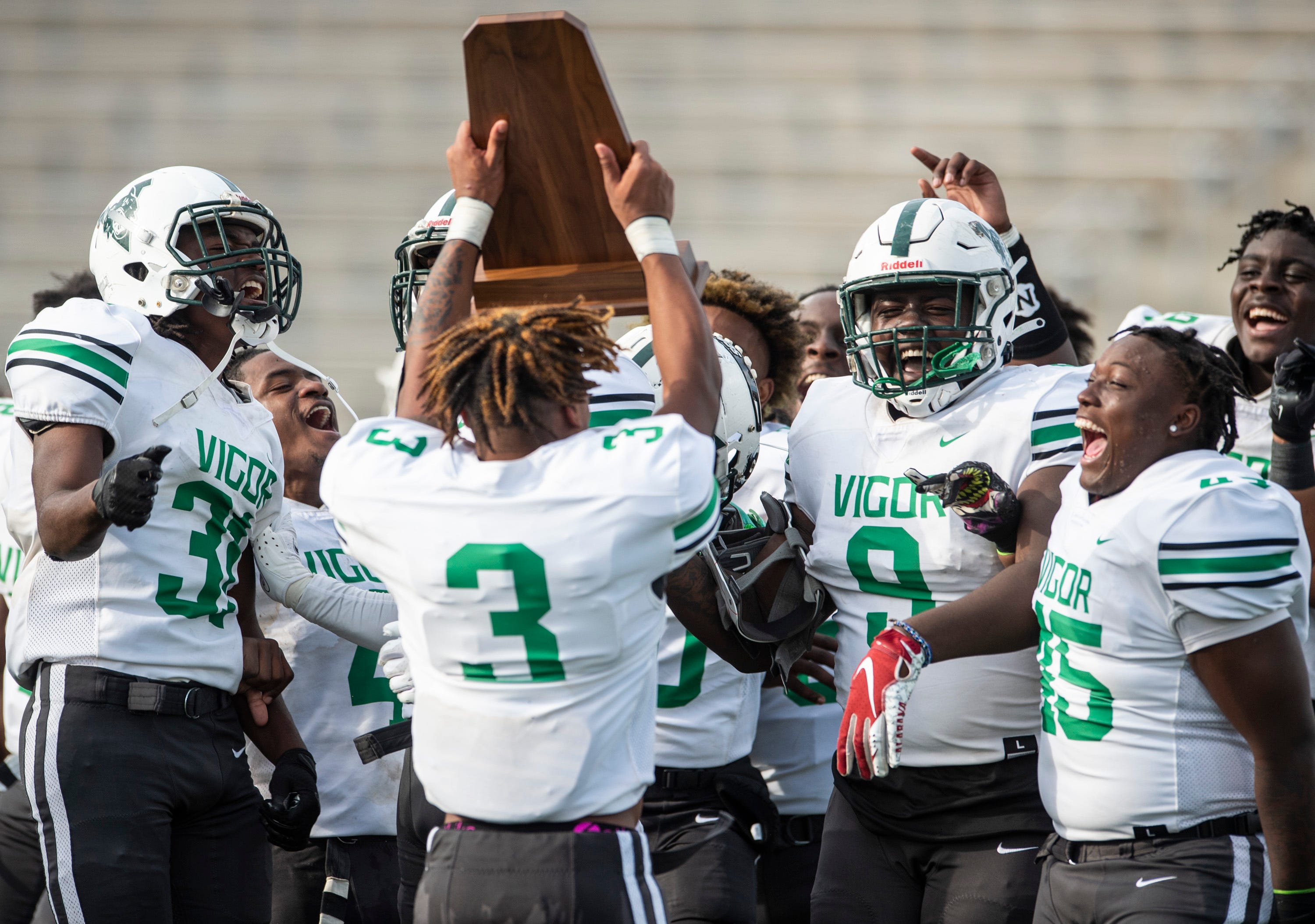 AHSAA football preseason rankings 2022 for Alabama high schools