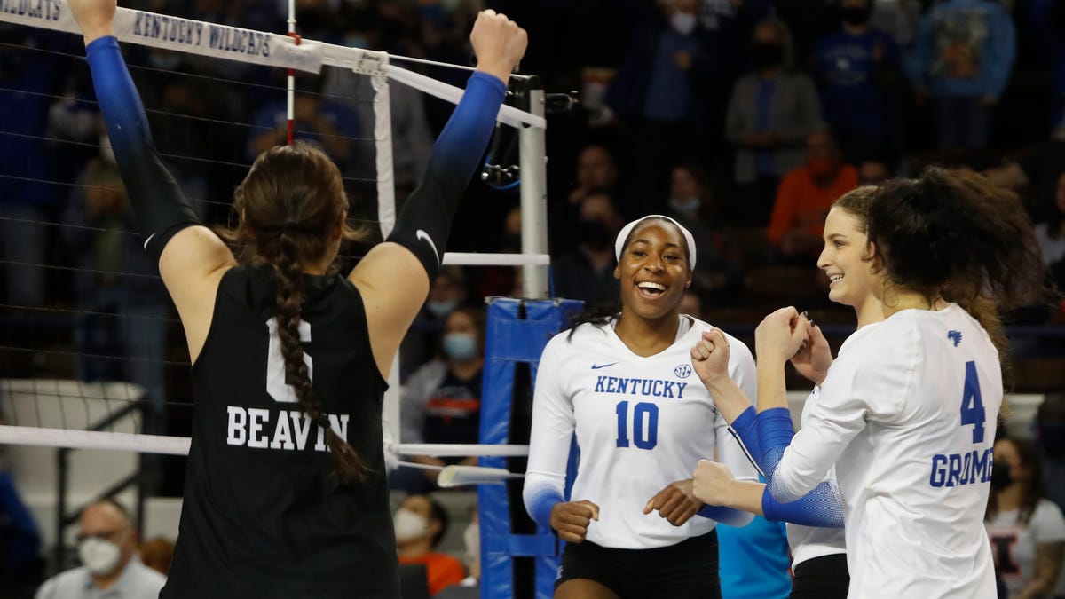 Kentucky’s Reagan Rutherford, Baylor’s Averi Carlson to transfer to Texas volleyball team