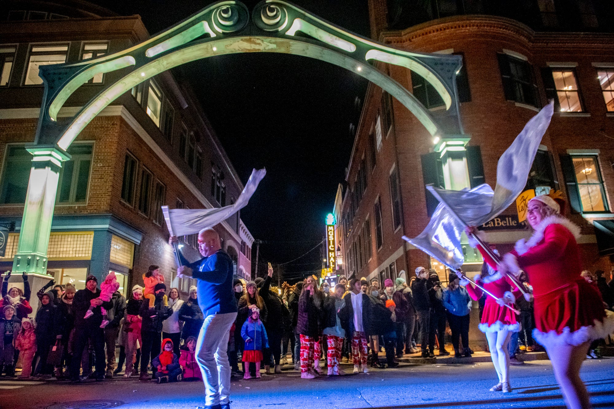 When Is The Portsmouth Nh Christmas Parade 2022 Portsmouth Nh Revived Holiday Parade 'Just Magical' For Crowd