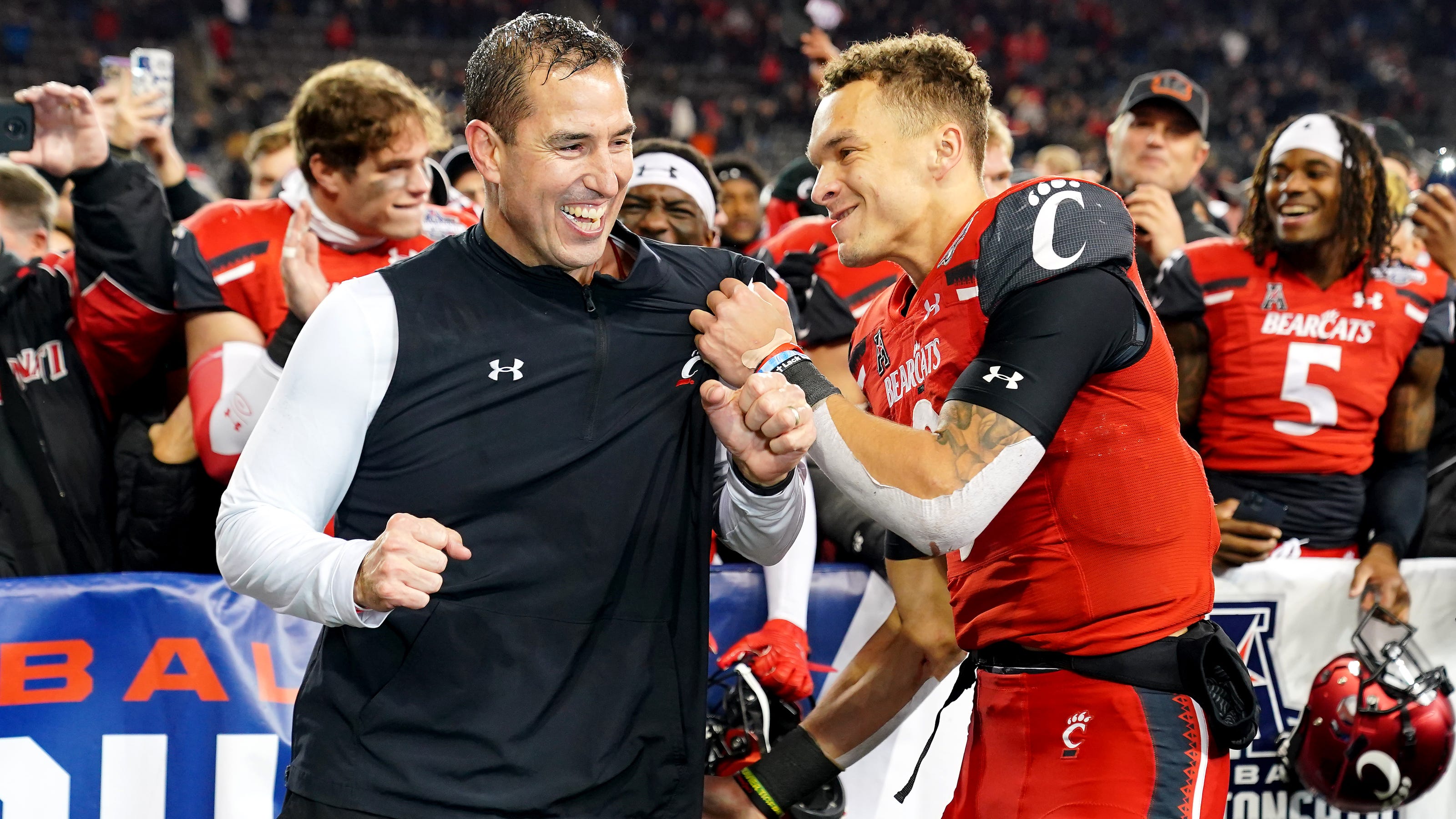 How to watch Alabama vs. UC Bearcats football on TV, live How to watch Alabama vs. UC Bearcats football on TV, live