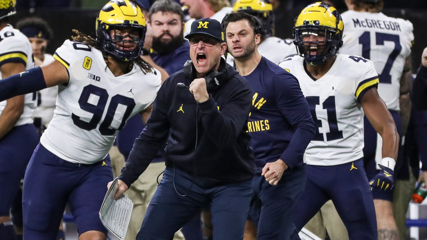 Michigan football wins Big Ten title with 423 win over Iowa Michigan football wins Big Ten title with 423 win over Iowa
