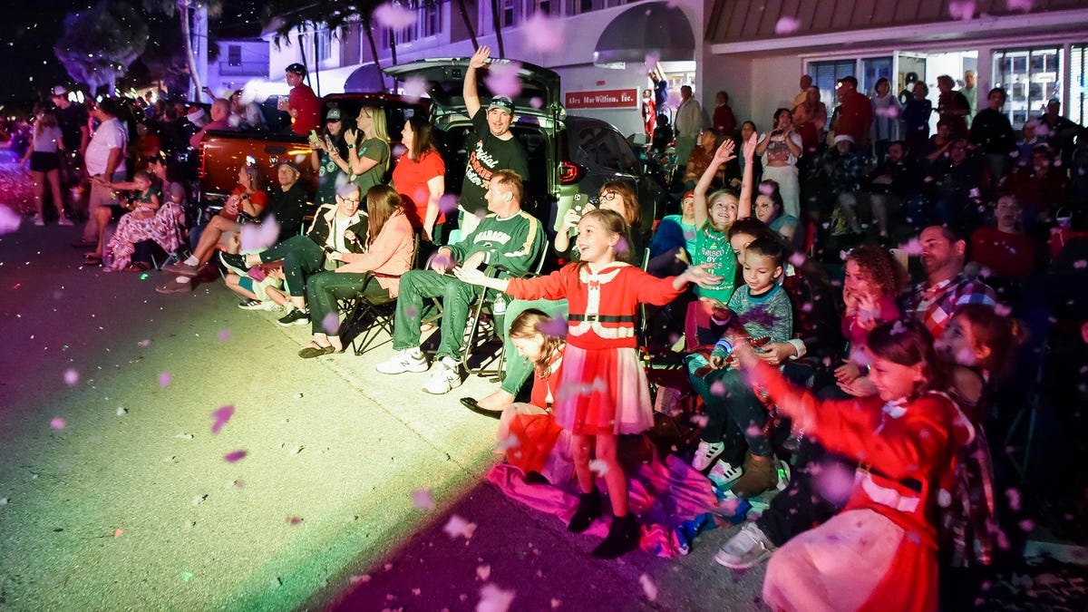 Christmas Parade Vero Beach 2022 Vero Christmas Parade Returns To Ocean Drive