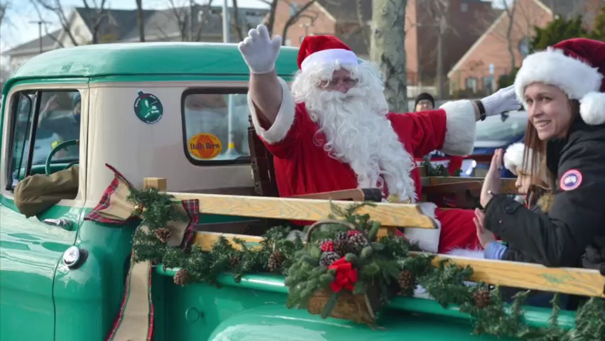 Falmouth Christmas Stroll 2022 Video: Falmouth Christmas Parade
