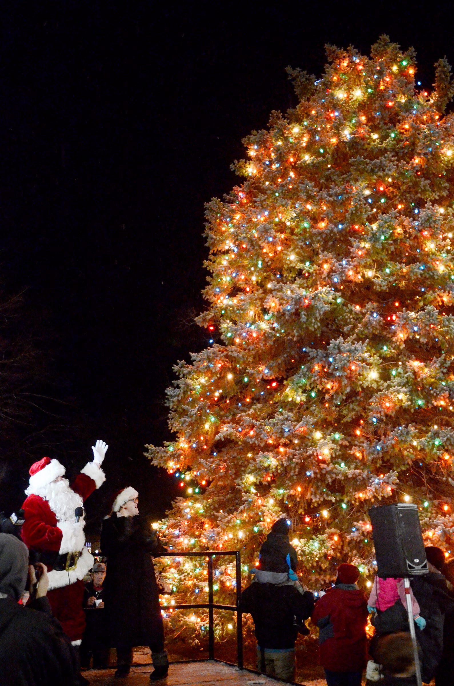 Petoskey Holiday Open House returns Friday