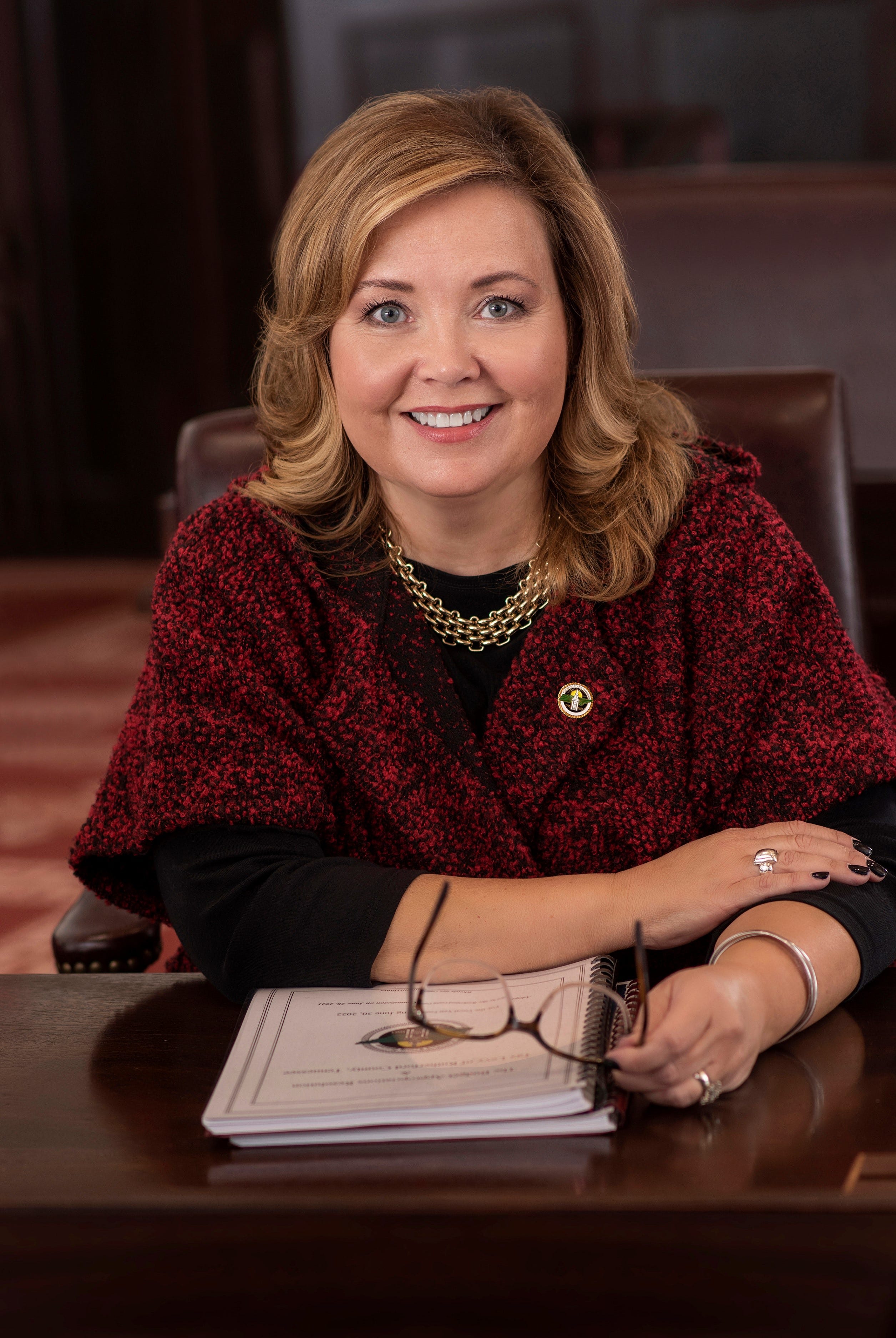 Rutherford County Commissioner Rhonda Allen announces mayoral bid