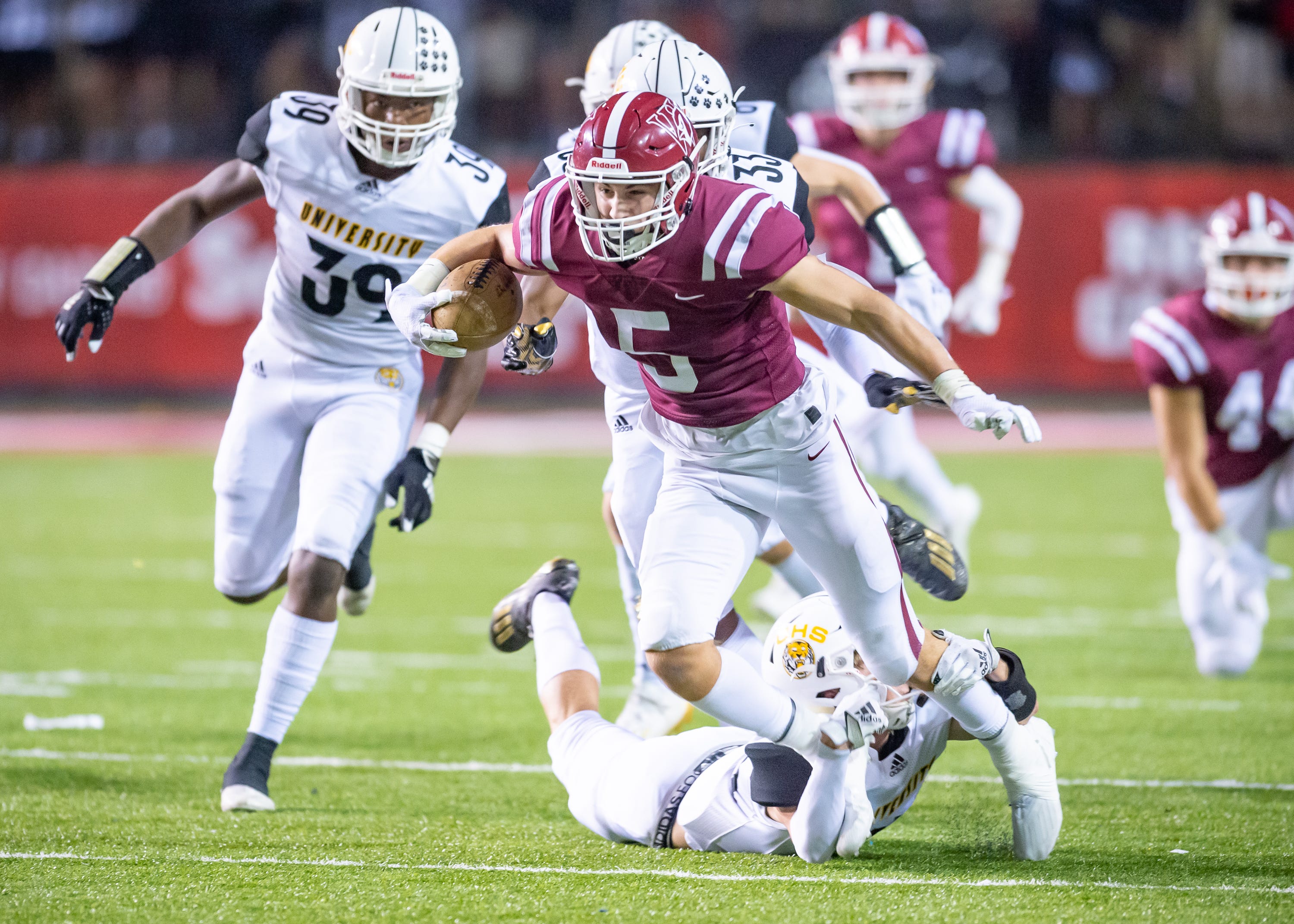 Lhsaa Football E D White Falls To University Lab In Division Ii Championship