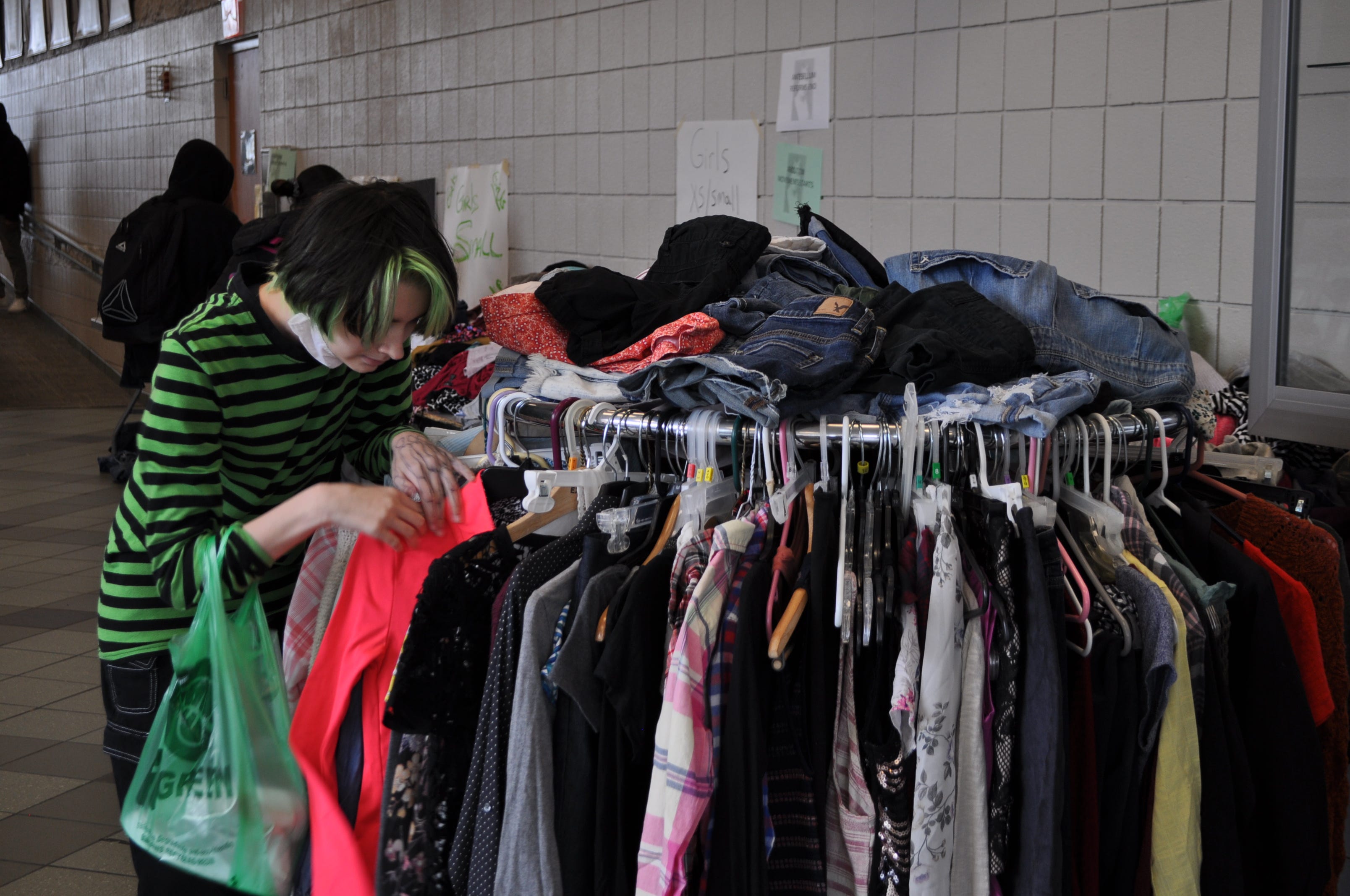 Dublin Scioto students build their own styles at Café Thrift