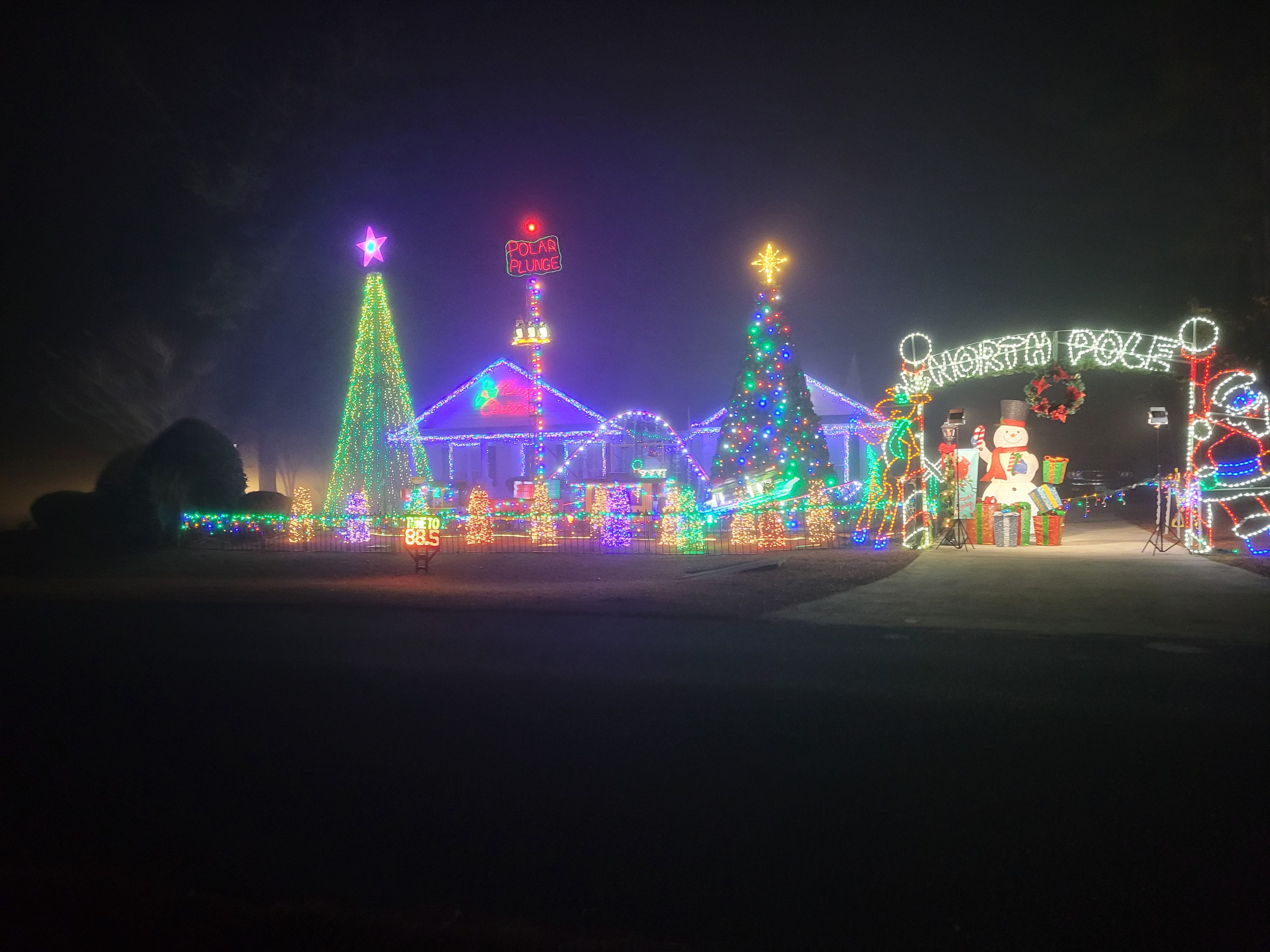 2021 Tour of Lights Christmas spirit's twinkling in Tallahassee area