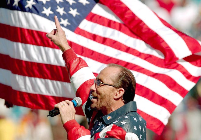 Lee Greenwood will perform at the Palace Theatre on September 30th.