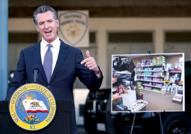 Gubernur California meningkatkan upaya untuk memerangi perampokan smash-and-grab