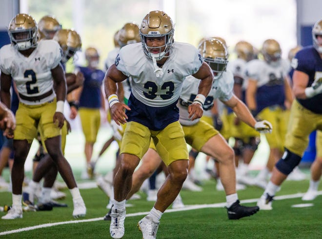Shayne Simon runs a drill during Notre Dame football practice, Wednesday, Aug. 25, 2021, at the Irish Athletics Center in South Bend.