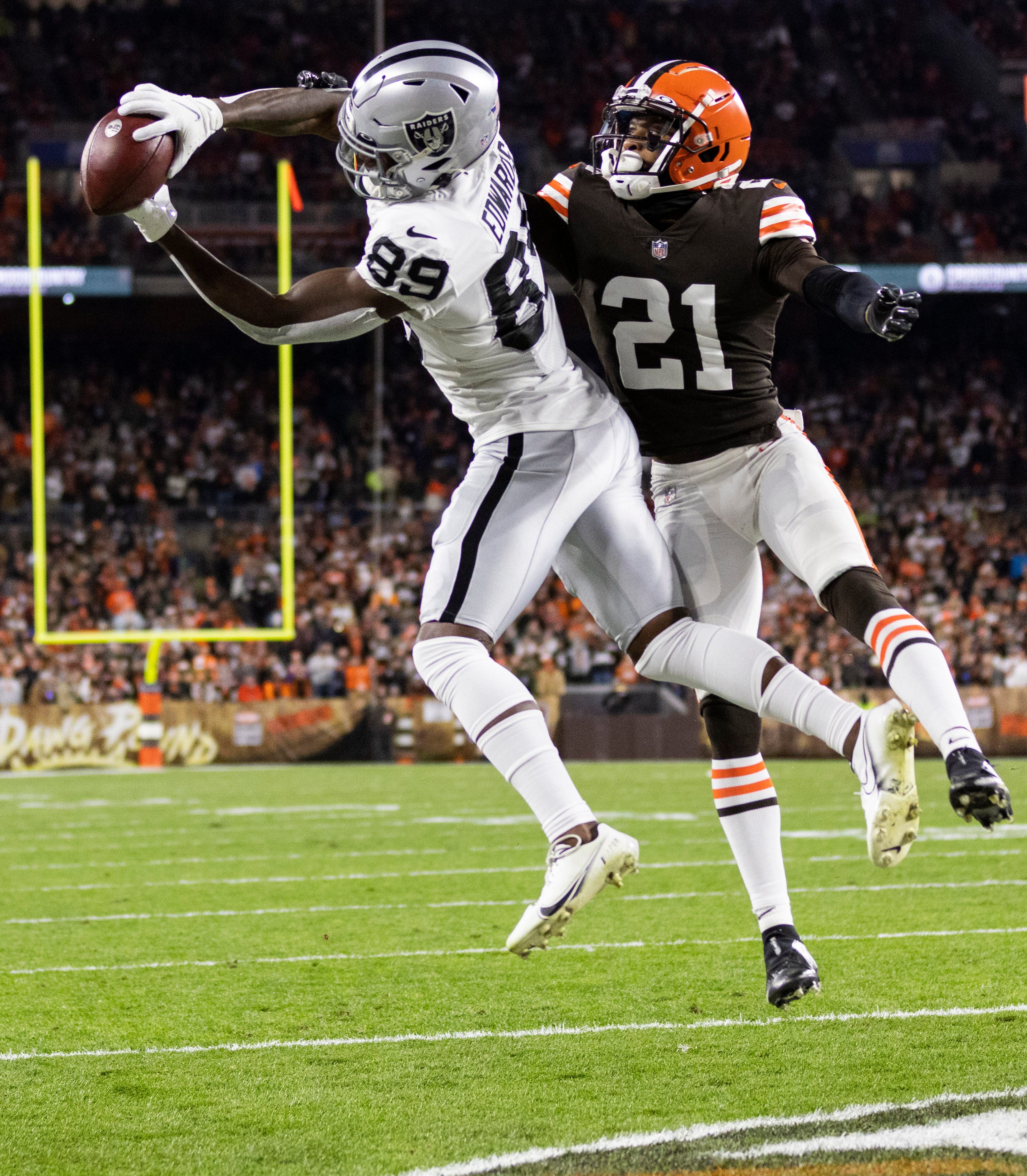 Cleveland Browns fall to last place in AFC North with heartbreaking loss to Las Vegas Raiders