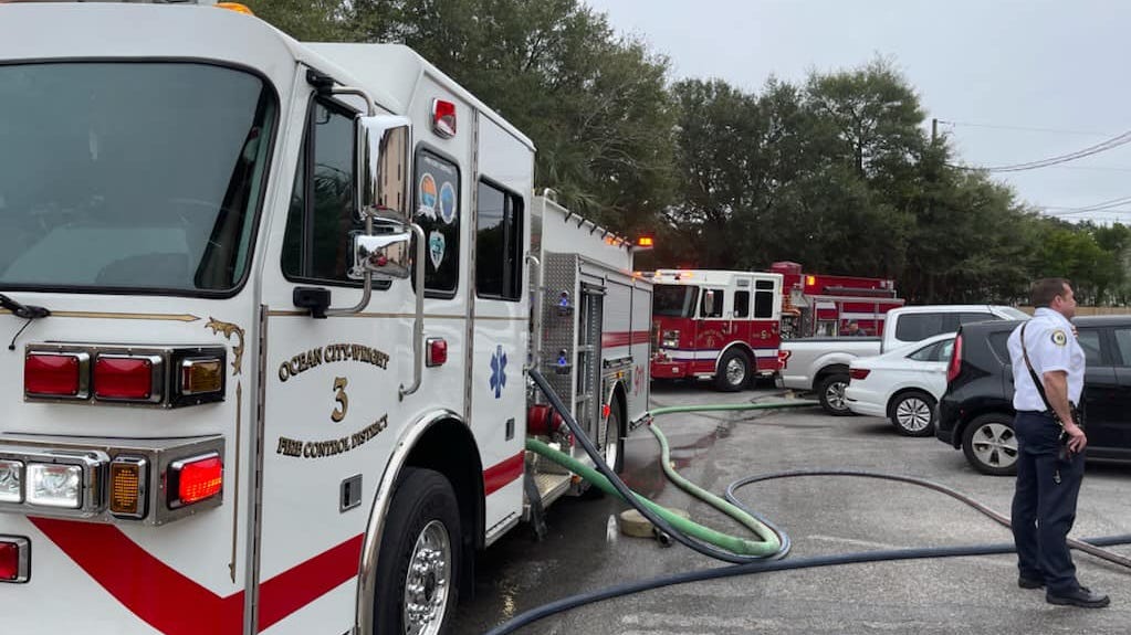 Fort Walton Beach firefighters contain Marshal Court apartment fire Fort Walton Beach firefighters contain Marshal Court apartment fire