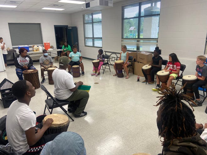 SEEED received $20,000 through the Mayor's Social Innovation Challenge and partnered with Drums Up, Guns Down to design an eight-week program for families to connect and heal through music, rhythms and other therapeutic activities.