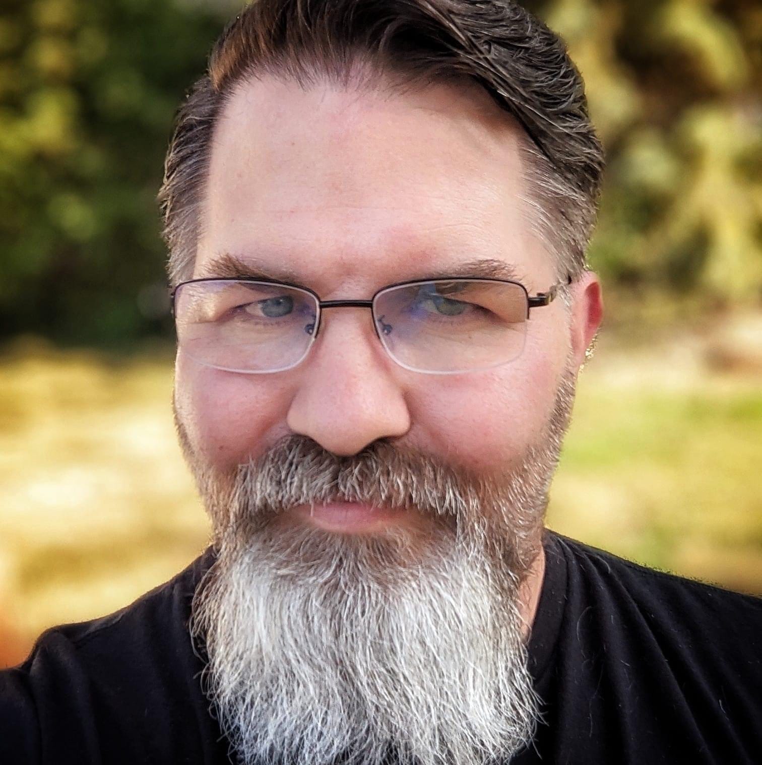 Sioux Falls man quits job to start his own graphic design business